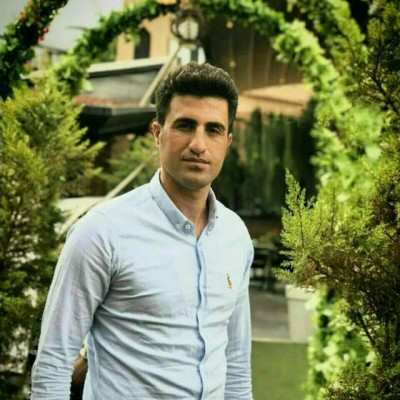  یه بند هشته بیخیال پیدا میاد طناب دار رد خور نره گیس ننم شاهرگشو باس بزنم